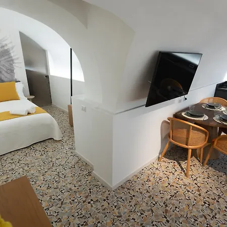 Bed & Breakfast Carol's 4*